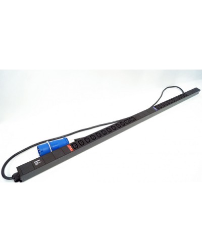 Блок розеток, вертикальный черн Hyperline (SHE-20IEC-4BIEC-32-3PVB) в Сочи Блоки розеток Pintop.ru