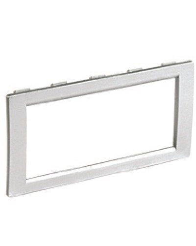 Рамка универсальная на 4 модуля, цвет белый DKC F00013 в Сочи Аксессуары для кабель-канала Pintop.ru