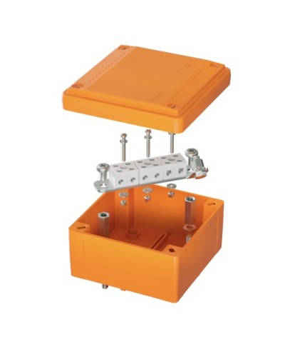 Коробка пластиковая FS с гладкими стенками и клеммниками IP56 100х100х50мм 6р 450V,6A, 4мм.кв DKC (FSB10604) в Сочи Распределительные коробки Pintop.ru