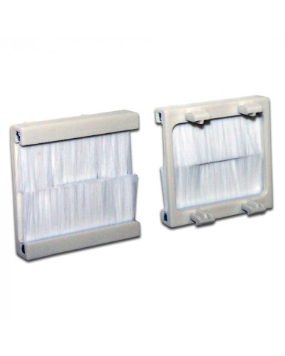 Вставка с черным щеточным вводом, 45х45 LANMASTER (LAN-SIP-23BR-BK) в Сочи Коннекторы ВО Pintop.ru