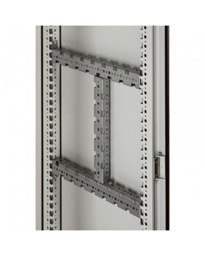 Набор траверсов Legrand 020532 в Сочи Аксессуары для стоек и шкафов Pintop.ru